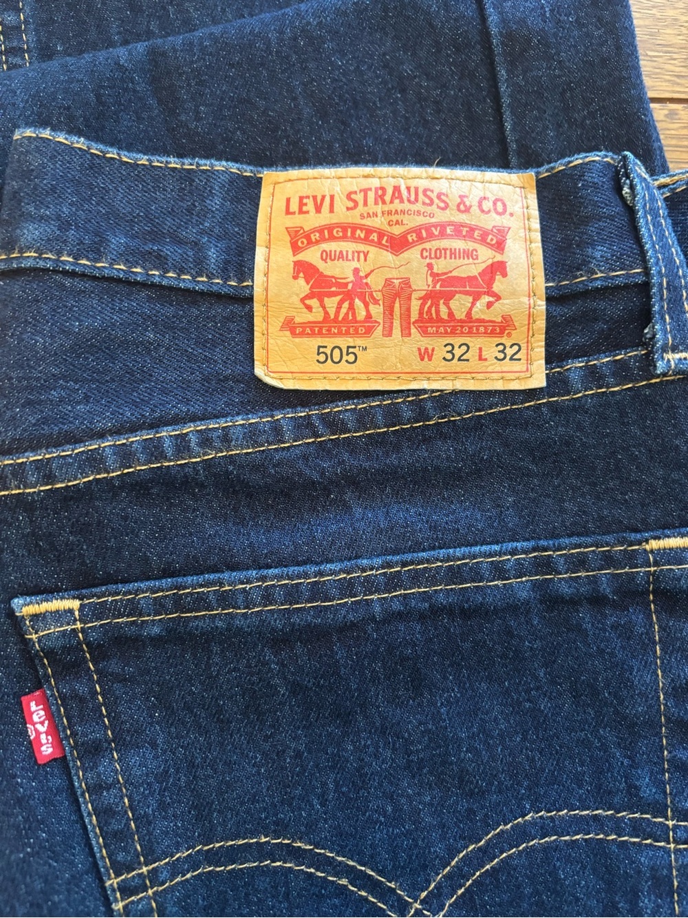Levi's 505 Men's Dark Blue Straight-Leg Jeans